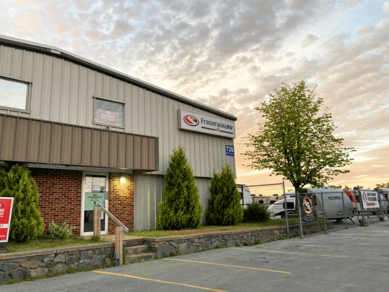 Fraserway Stationsbild - Halifax